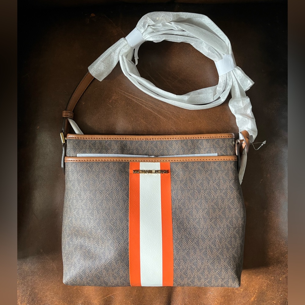 NWT Michael Kors Bedford Crossbody Purse